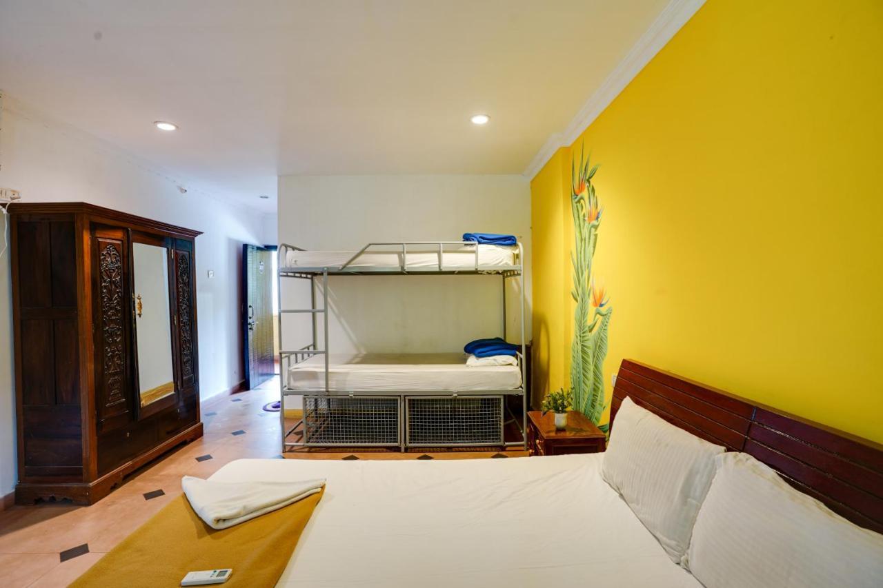 Piggy Calangute By Urban Nomads - Dorms & Pvt Rooms Гоа Экстерьер фото